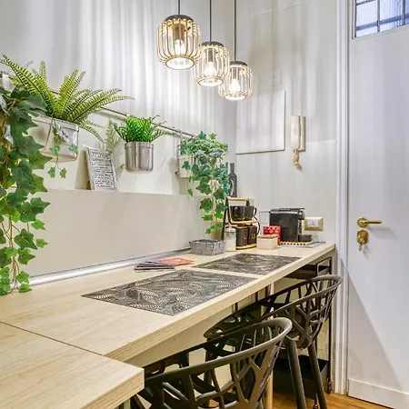 Navigli Floor 15 Mins From Duomo Apartment *